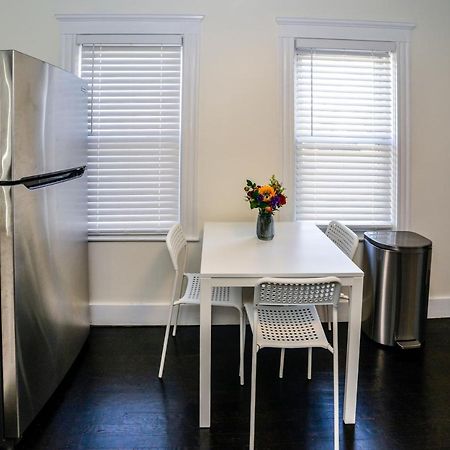 Modern Two Bedroom Condo - Boston Stoneham Exterior photo