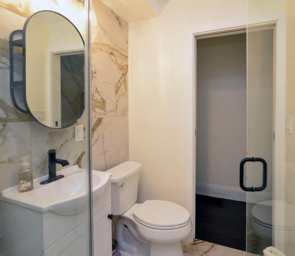 Modern Two Bedroom Condo - Boston Stoneham Exterior photo